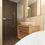 Bergkristall شقة *